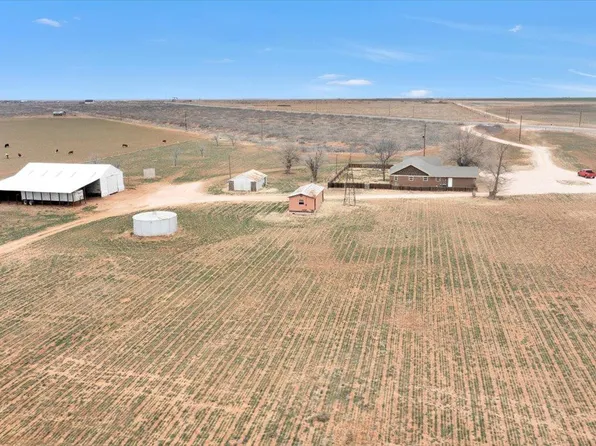903 State Highway 214, Seminole, TX 79360