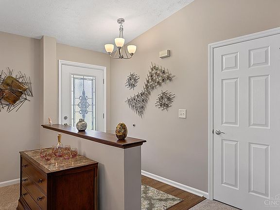 3rd image of 5810 Dakota Ct