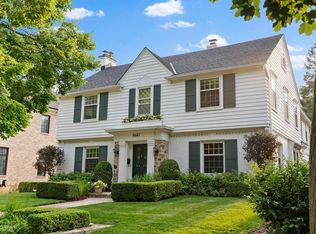 5061 N Cumberland Blvd, Whitefish Bay, WI 53217