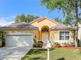 6439 NW 80th Dr, Pompano Beach, FL 33067