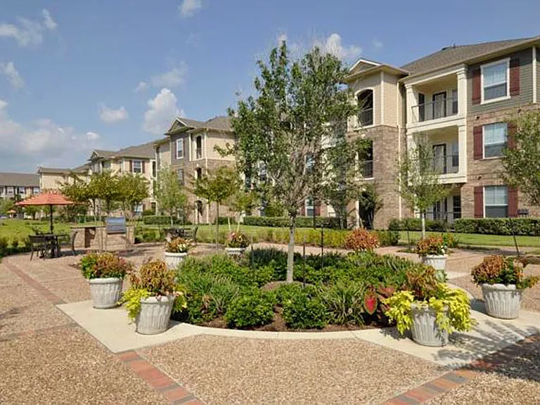 Broadstone Grand Parkway — Photo 11