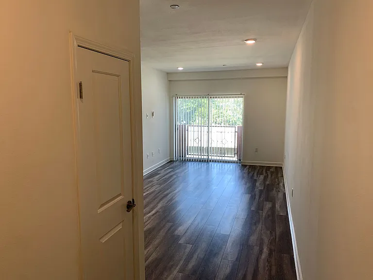 Now Leasing @ Archwood Court Apartments — Photo 18