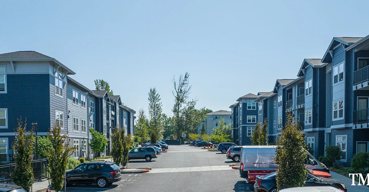 Northbrook Village — Photo 1