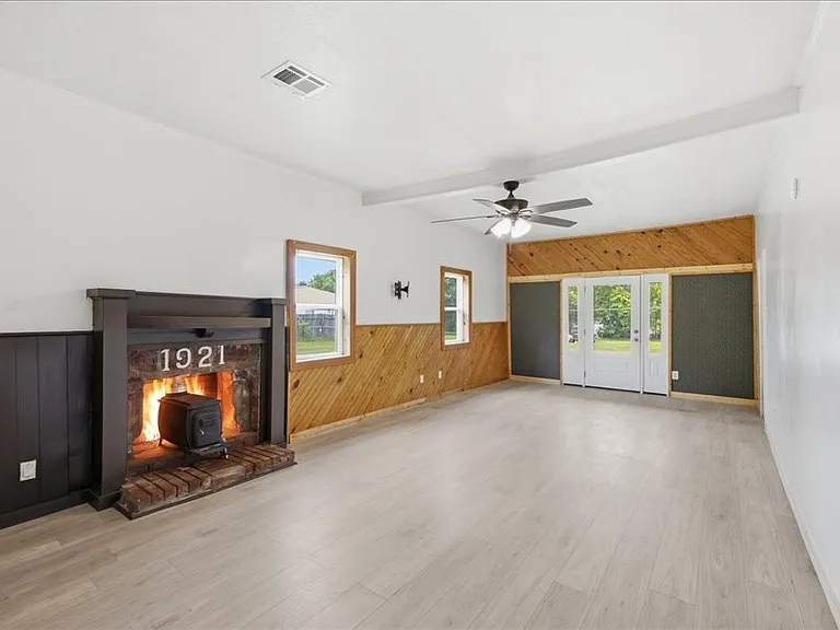 357 Donkey Ln — Photo 12