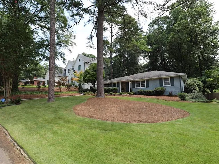 6075 Harleston Rd — Photo 26