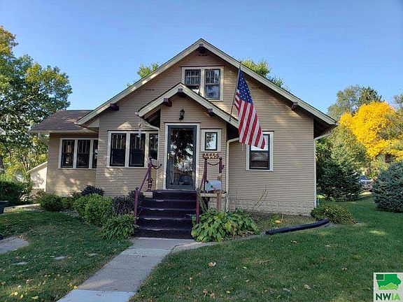 2nd image of 4445 Grant St