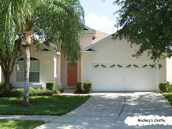 3rd image of 8192 Fan Palm Way