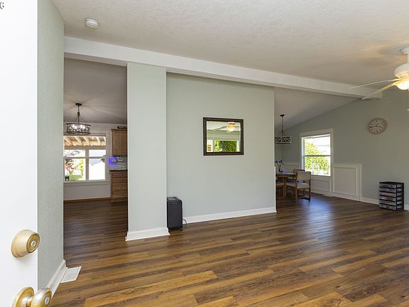 5th image of 11584 SW Royal Villa Dr