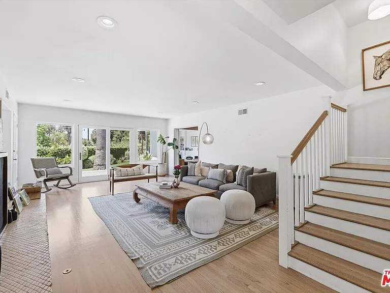 3240 Tilden Ave — Photo 6