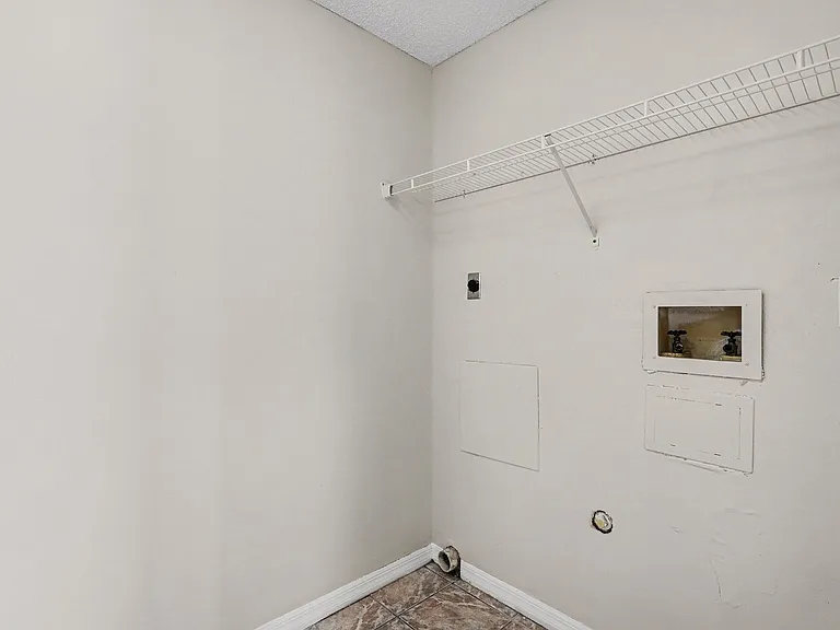 4534 Sleepy Oak Ln — Photo 16