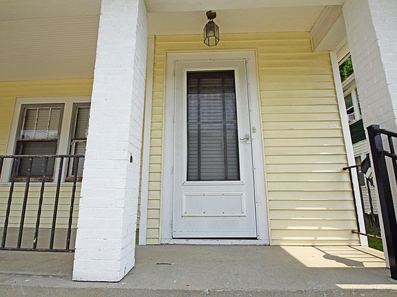2nd image of 802 Delta Ave #2