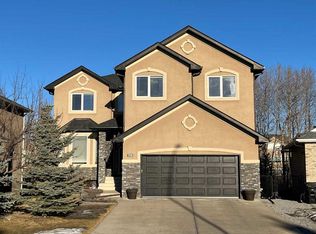 75 S Royal Abbey Rise NW, Calgary, AB T3G4Y5