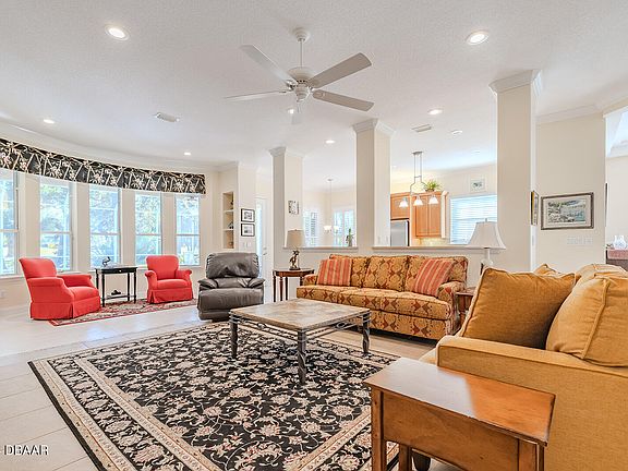 3rd image of 3743 Longford Cir