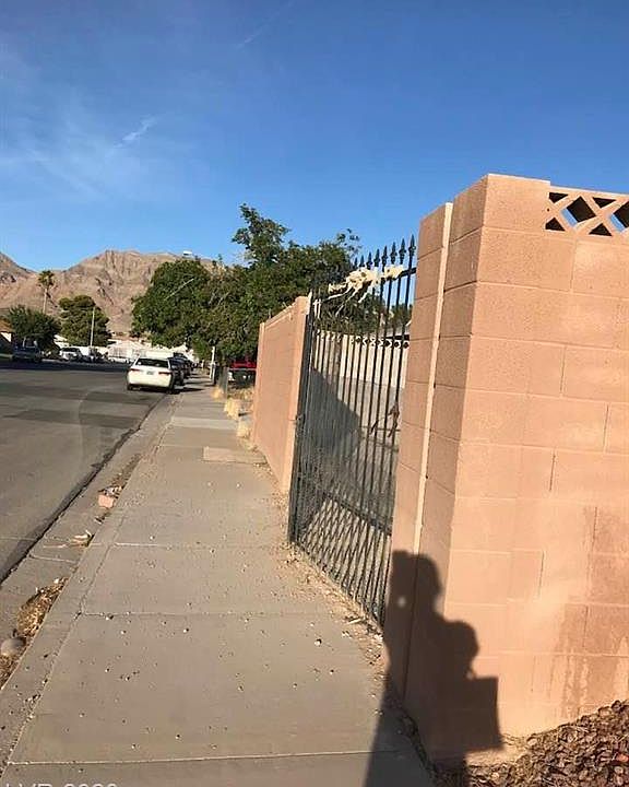2nd image of 720 Redeye Ln