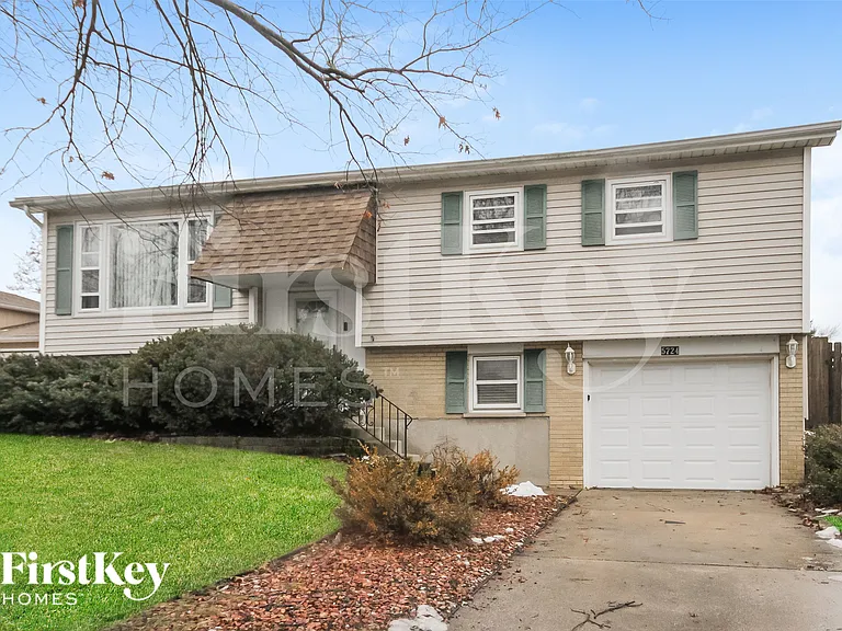 5724 Edward Dr — Photo 2