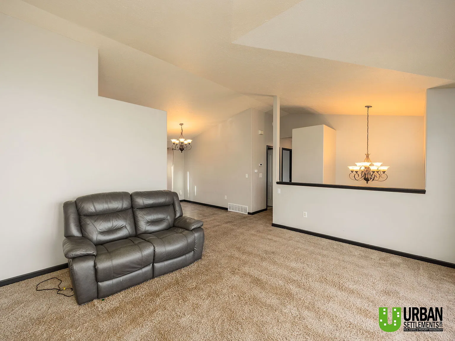 5 bed, 1834 sqft, $2,400 — Photo 4