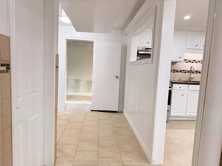 283 E 45th St #BASEMENT — Photo 17