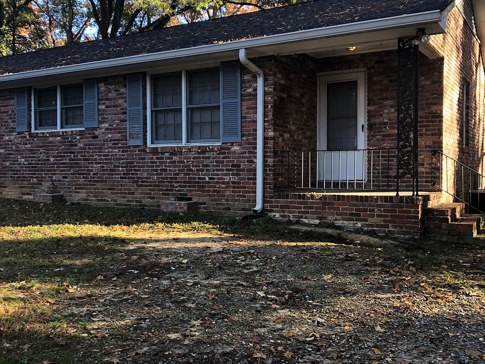 1st image of 104 James Ct
