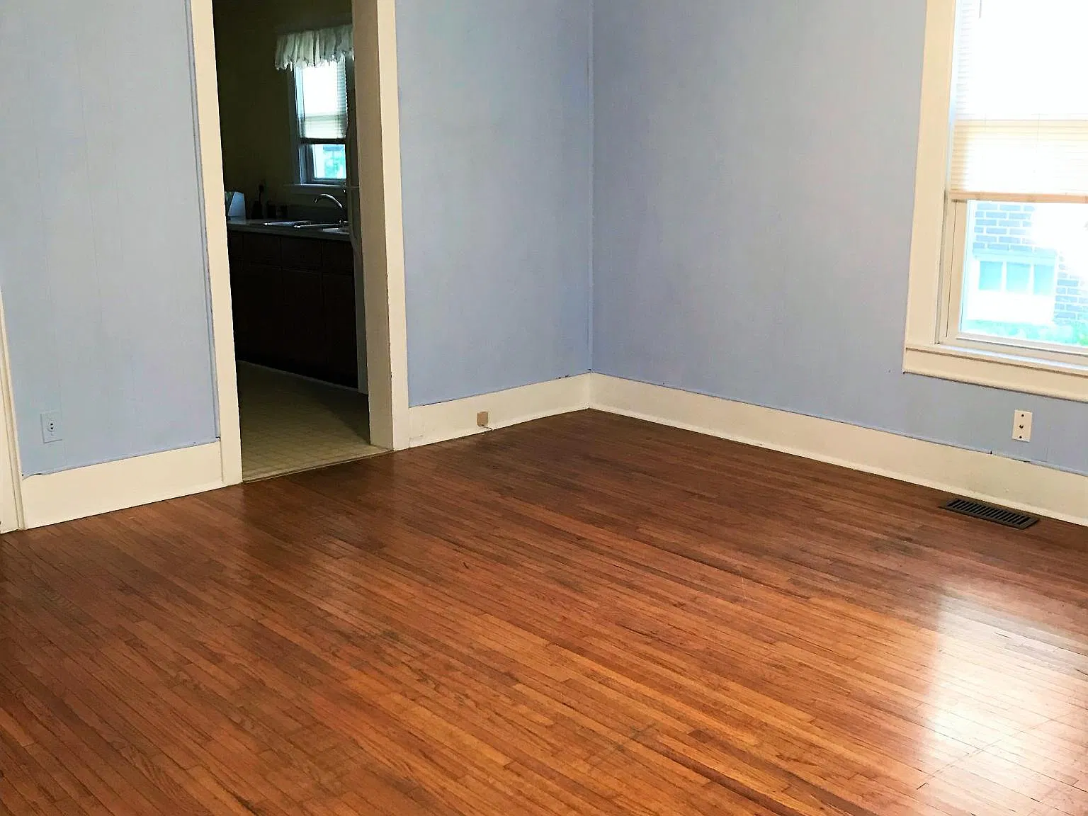 714 W Carroll St — Photo 2