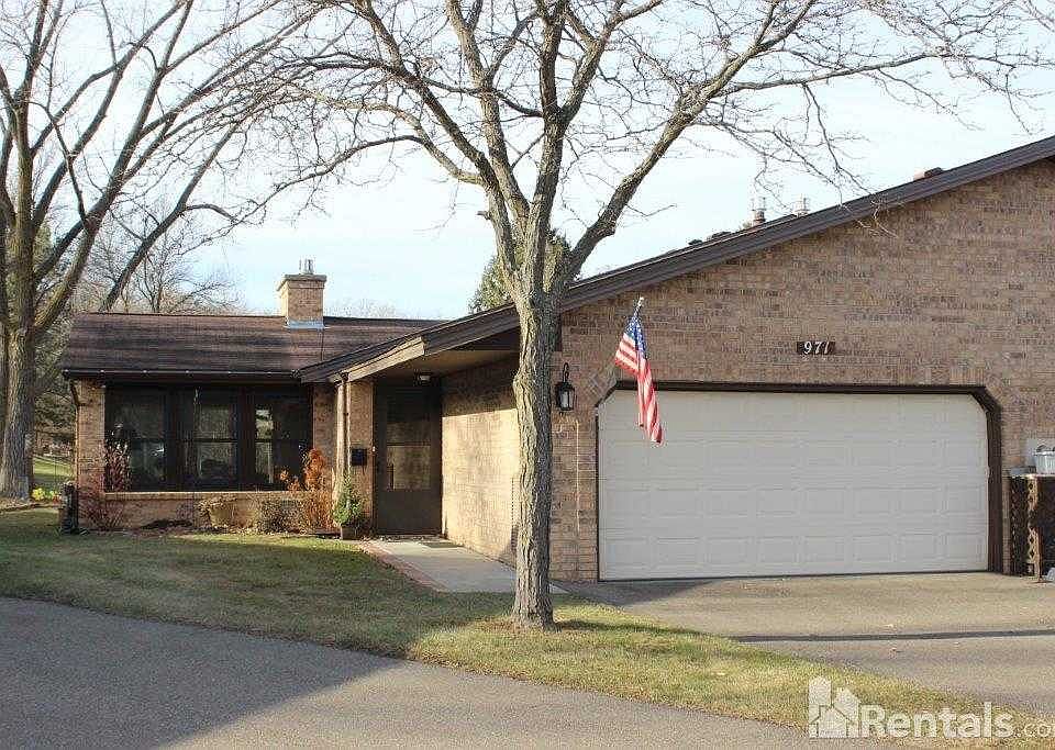 1st image of 971 Yuma Ln N