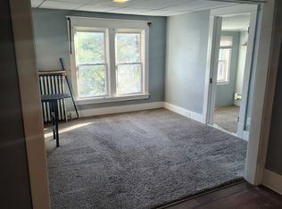 21 Legion Pkwy APT 2B, Lancaster, NY 14086