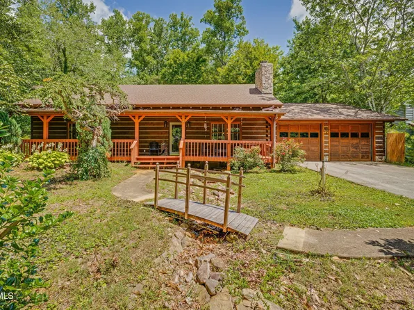 136 Olgia Ln, Johnson City, TN 37604