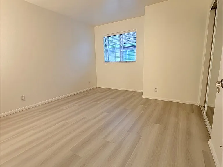 1141 Fairview Ave — Photo 17