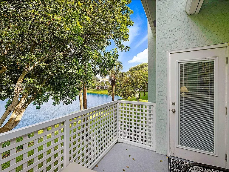 905 Mainsail Cir #905 — Photo 18