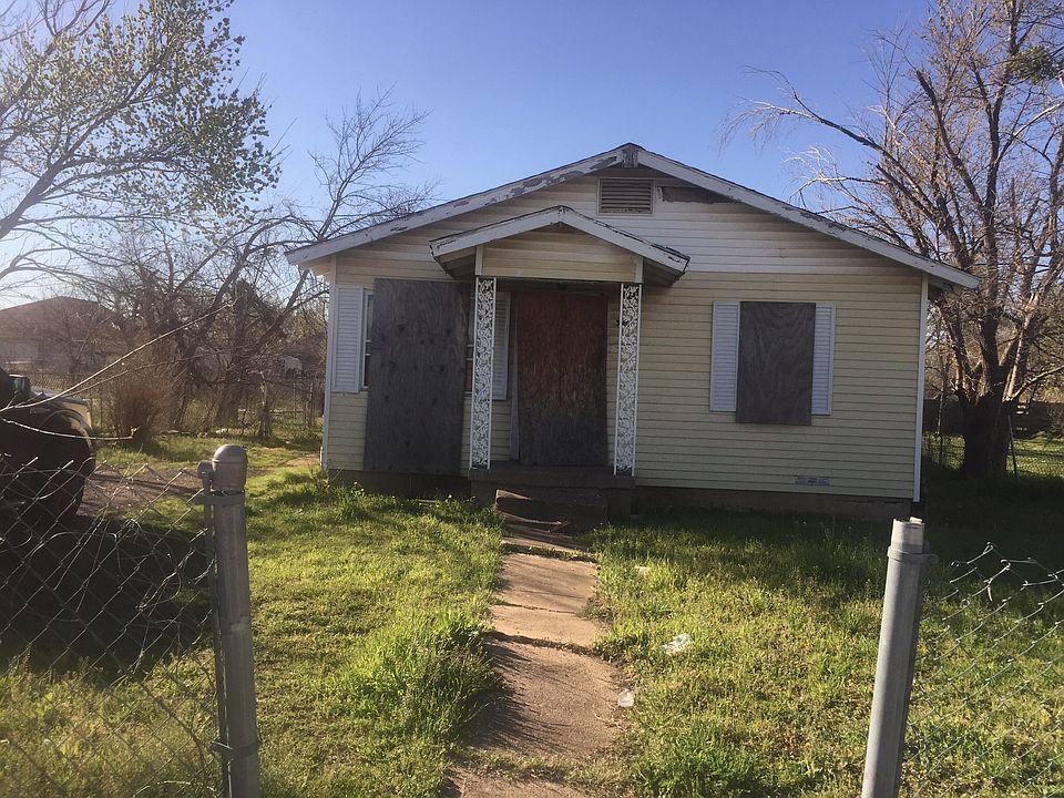 2nd image of 3402 Gallagher St