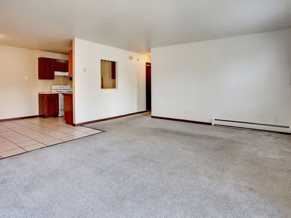 486 Stratford Way, 486 Stratford Way #7, Holland, MI 49423