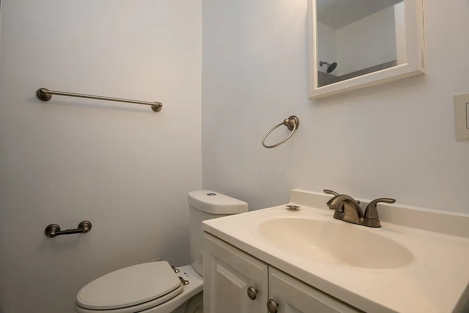 1821 Providence St NE — Photo 1