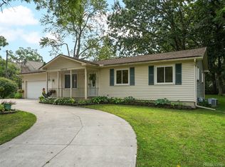 46275 W Eleven Mile Rd, Novi, MI 48374