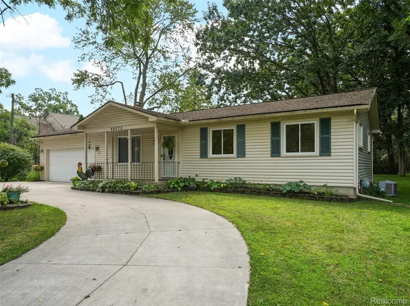 46275 W Eleven Mile Rd, Novi, MI 48374