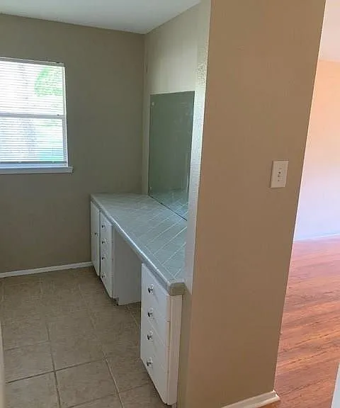 814 Lonita St — Photo 15