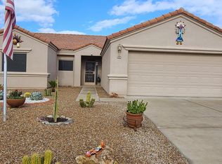 584 W Links Ln, Green Valley, AZ 85614