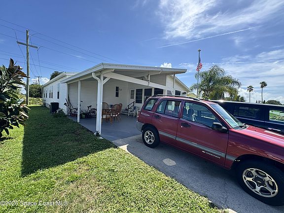 5th image of 835 Vireo Dr