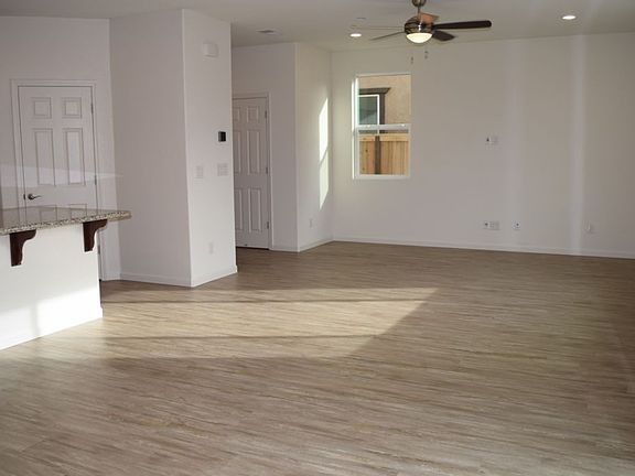2nd image of 6114 Mehrten Cir