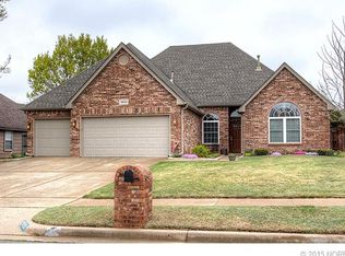 10623 E 115th St S, Bixby, OK 74008