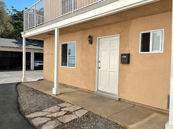 3rd image of 12936 Moorpark St APT 2