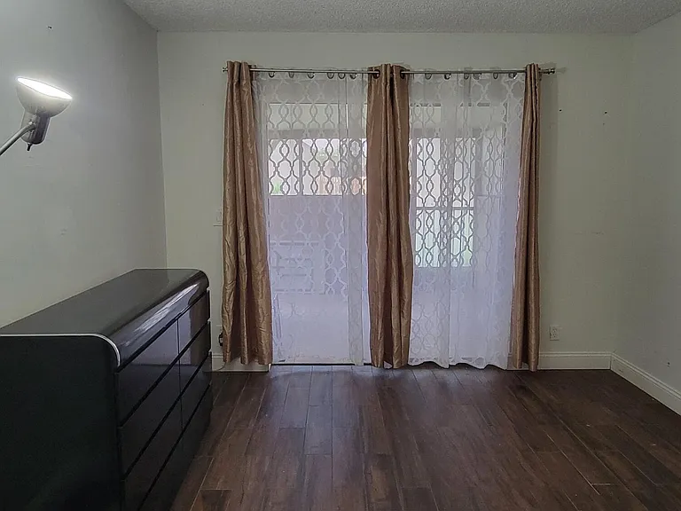 3605 NW 21st Ct — Photo 20