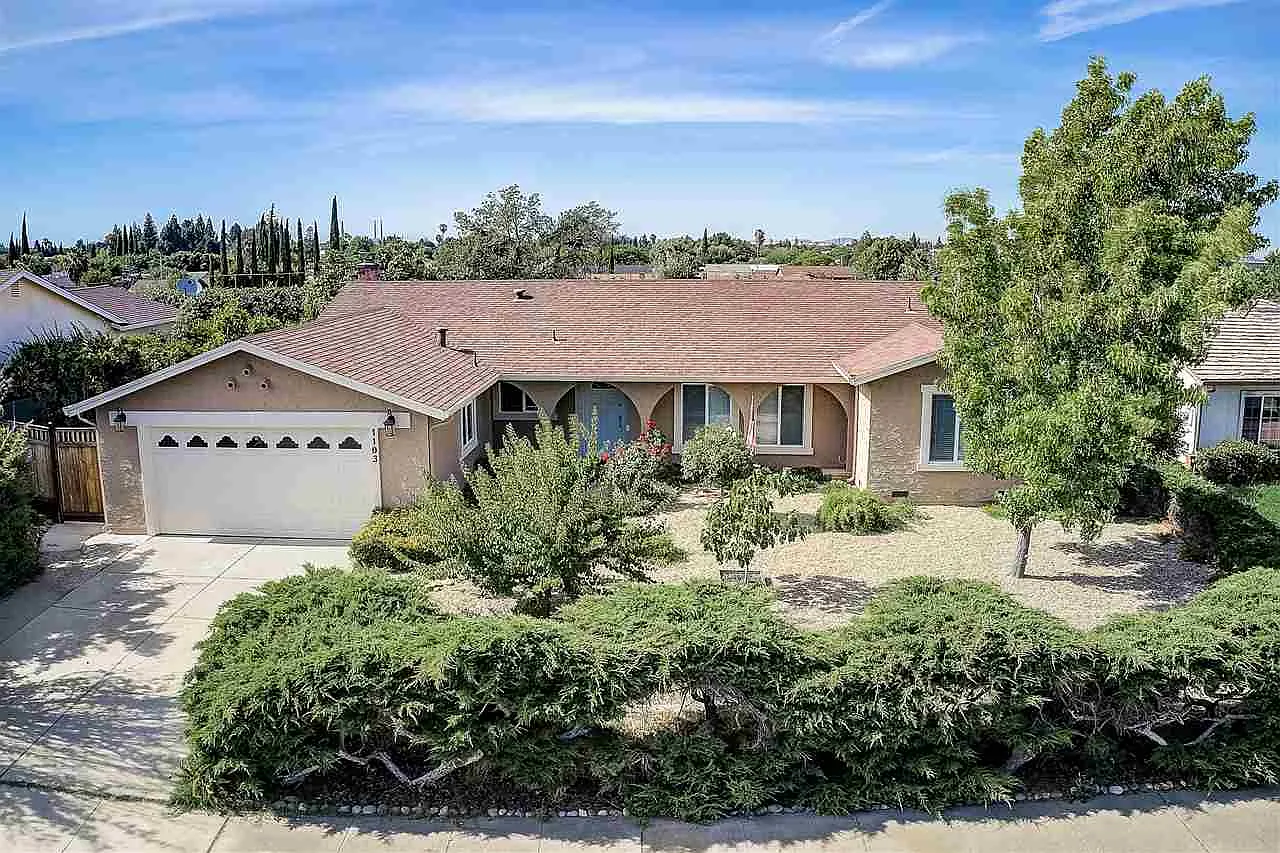 1103 Ventura Dr photo 1