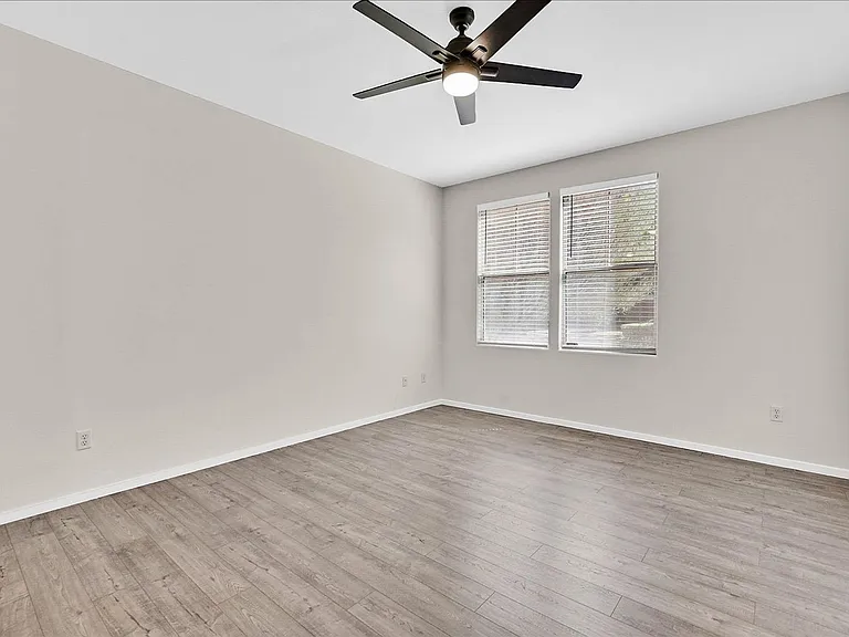 908 Domnus Ln #105 — Photo 19