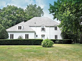 2405 Covington Rd, Akron, OH 44313