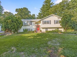 1 Delphi Cir, Andover, MA 01810