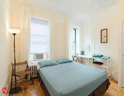 Rented by Wave Real Estate Group | media 35