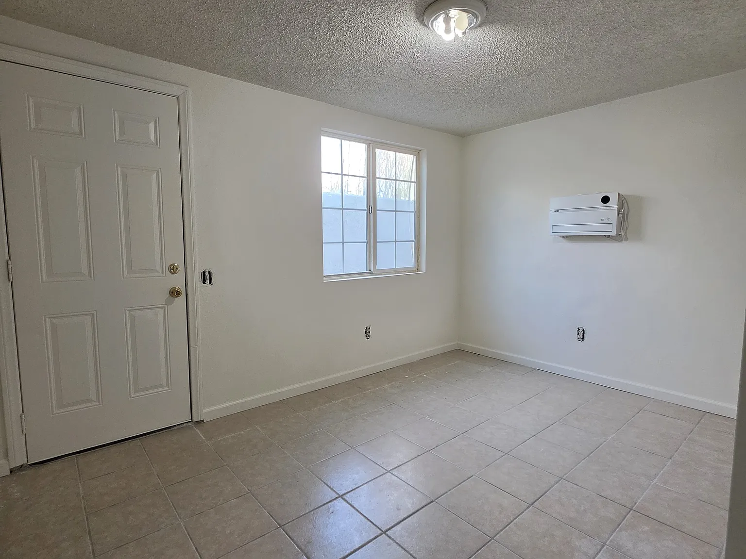 1 bed, 650 sqft, $1,600 — Photo 3