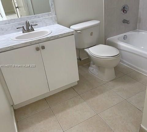 5th image of 9300 Fontainebleau Blvd #E312
