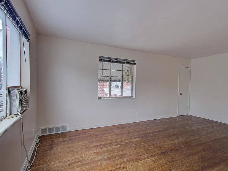 232 N 200 W #2 — Photo 5