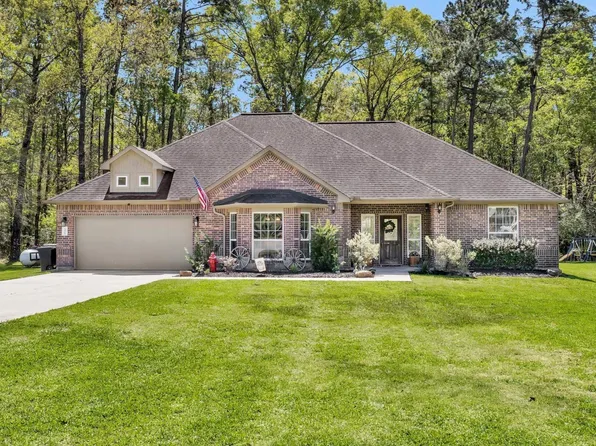 1006 Commons Waterway Dr, Huffman, TX 77336