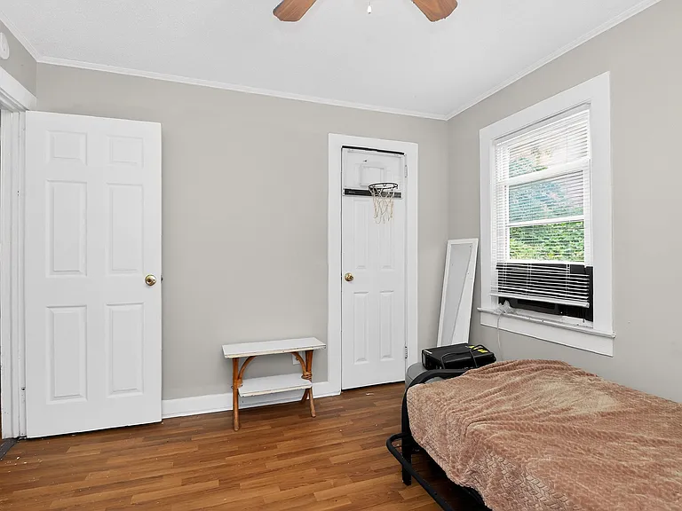 340 Clay St — Photo 12